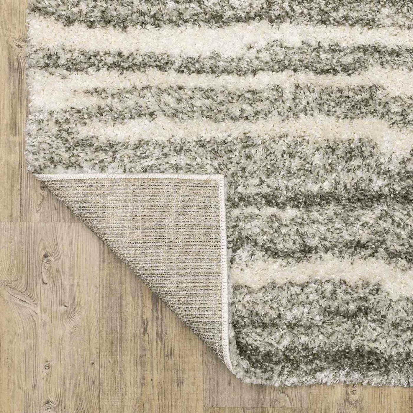 Lizzy Grey Ivory Shag Accent Rug — detail view 2