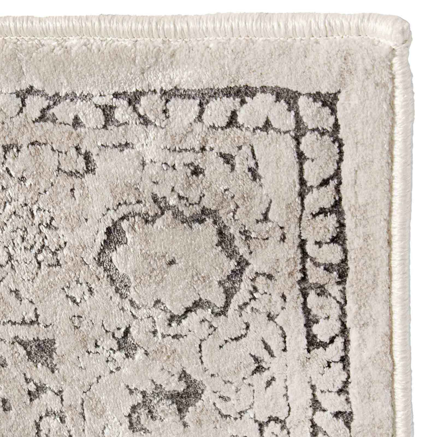 Clearwater Cream Medallion Accent Rug — detail view 2