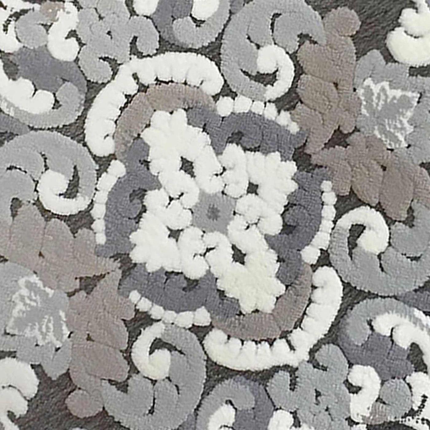 Arrington Grey White Medallion High Low Washable Accent Rug — detail view 1