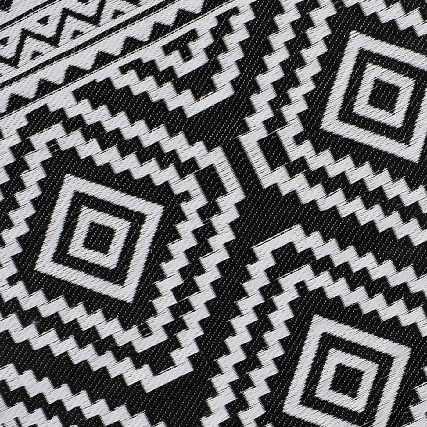 Black Diamond Design Plastic Outdoor Area Rug — detail view 3