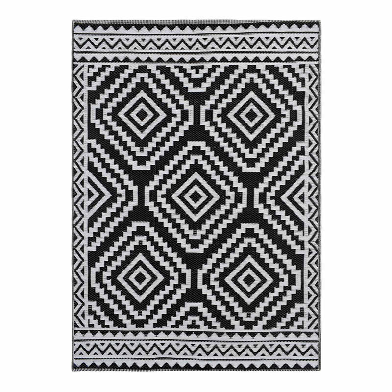 Black Diamond Design Plastic Outdoor Area Rug