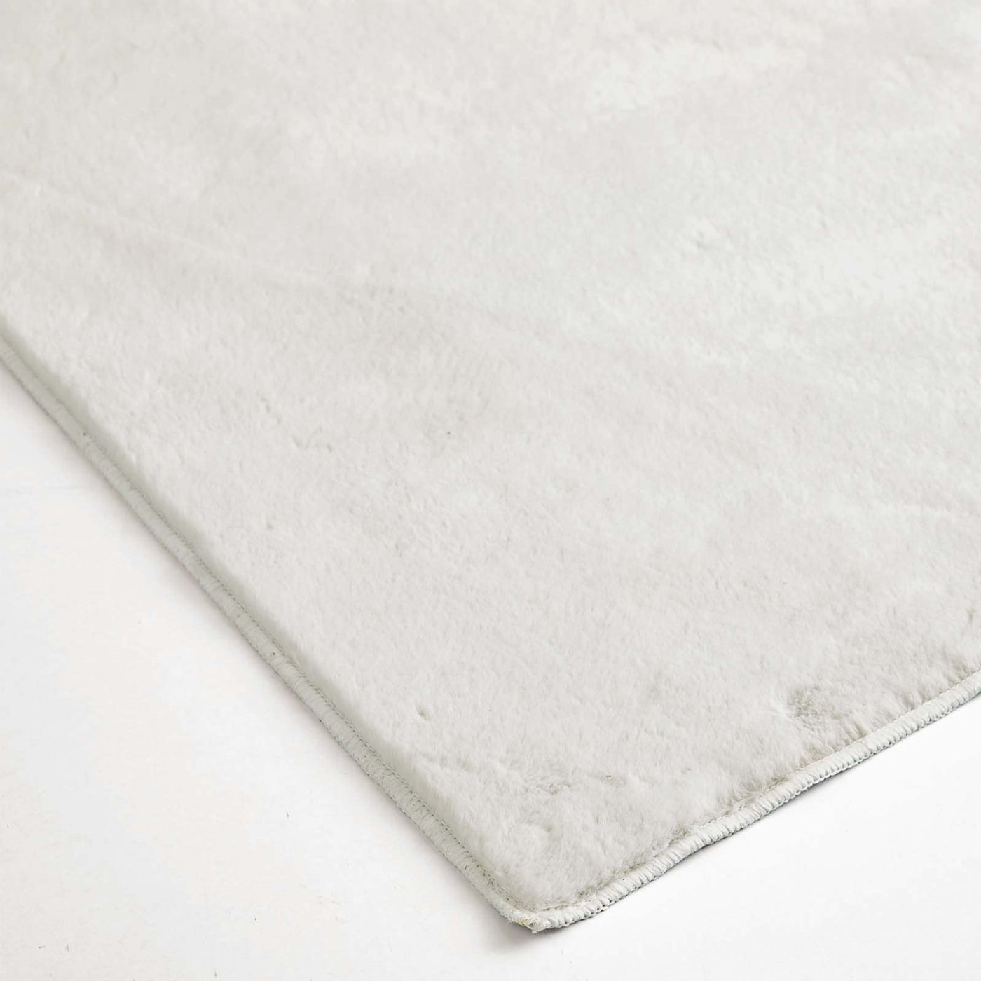 Bliss Silver Faux Rabbit Fur Washable Accent Rug — detail view 2