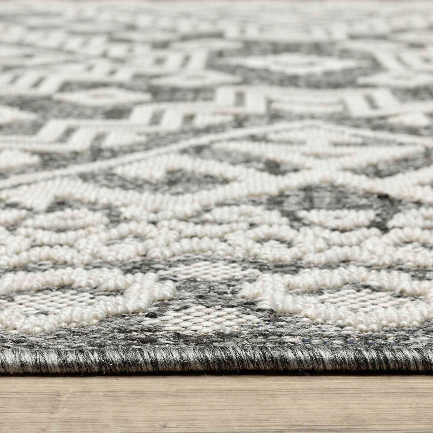 Tracey Boyd Athens Grey Diamond Design Outdoor Area Rug — detail view 2