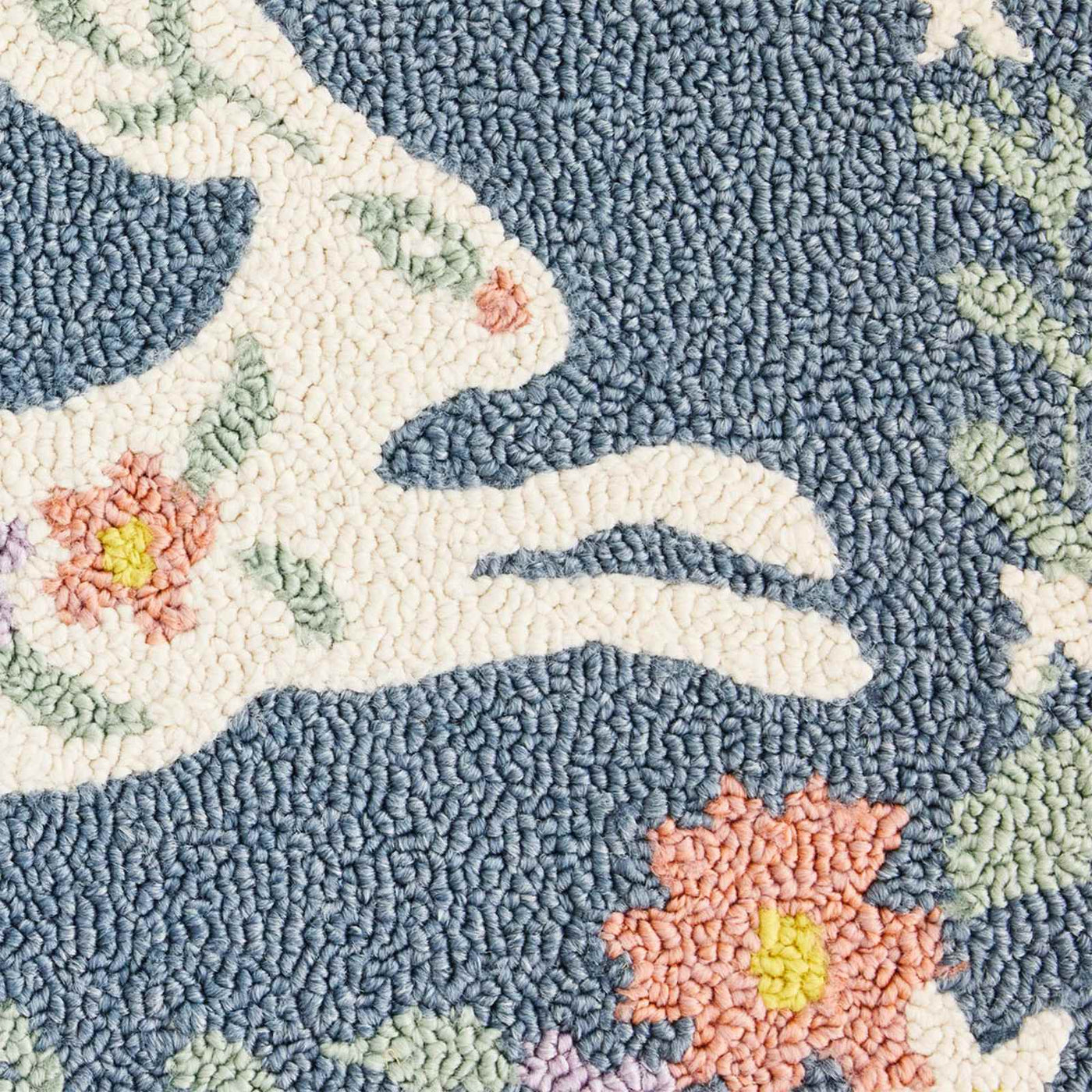 Floral Leaping Bunny Hook Accent Rug — detail view 2