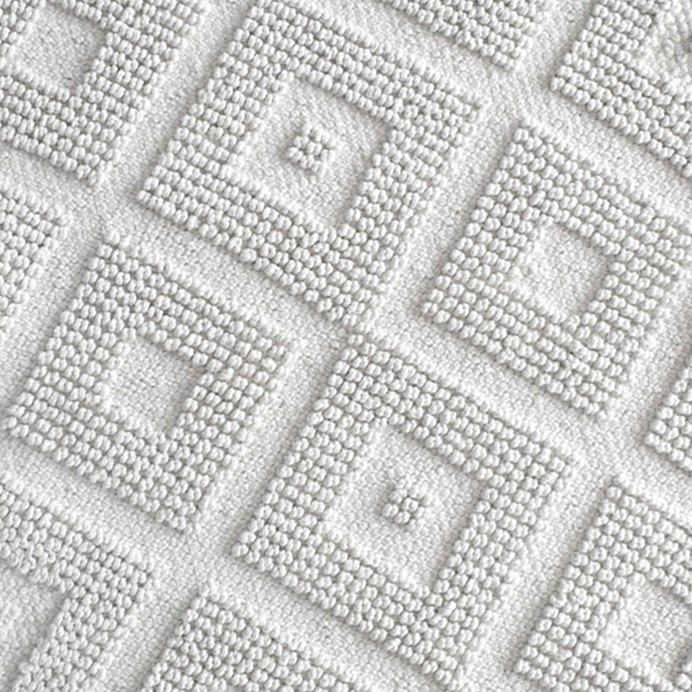Ivory High-Low Diamond Handwoven Accent Rug — detail view 1